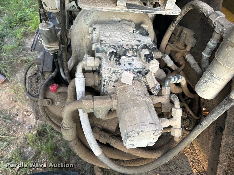 image for item EH7057 2002 JLG 450AJ SII boom lift