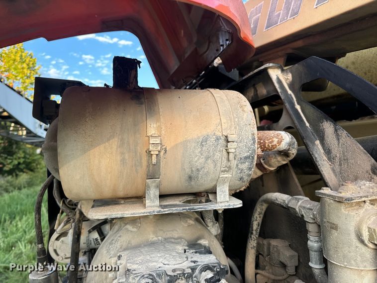 image for item EH7057 2002 JLG 450AJ SII boom lift