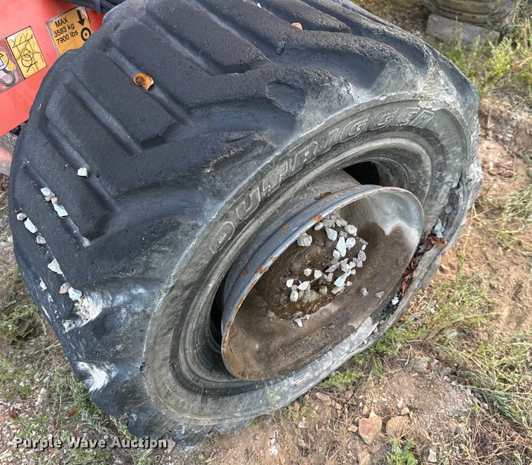 image for item EH7057 2002 JLG 450AJ SII boom lift