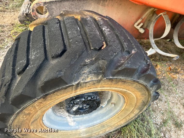 image for item EH7057 2002 JLG 450AJ SII boom lift