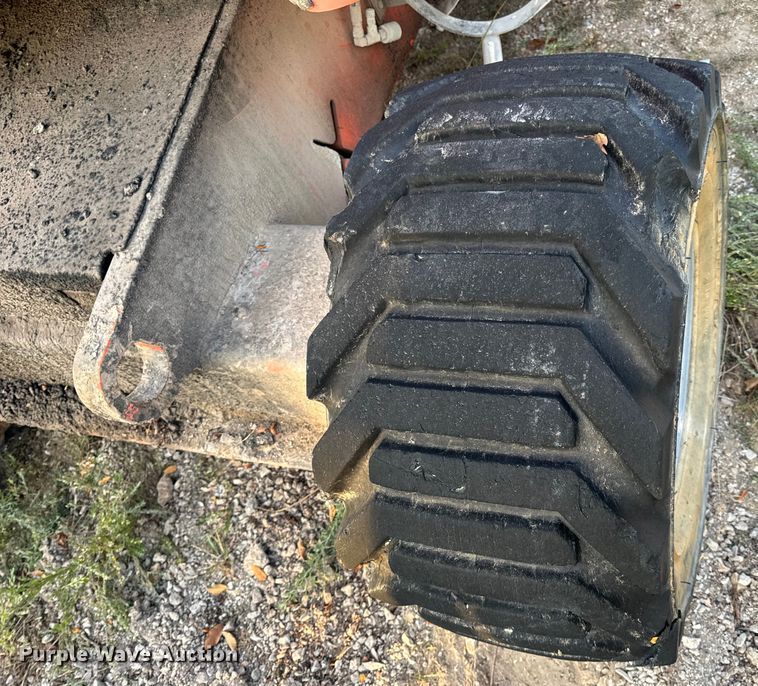 image for item EH7057 2002 JLG 450AJ SII boom lift