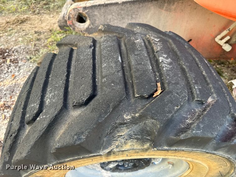 image for item EH7057 2002 JLG 450AJ SII boom lift