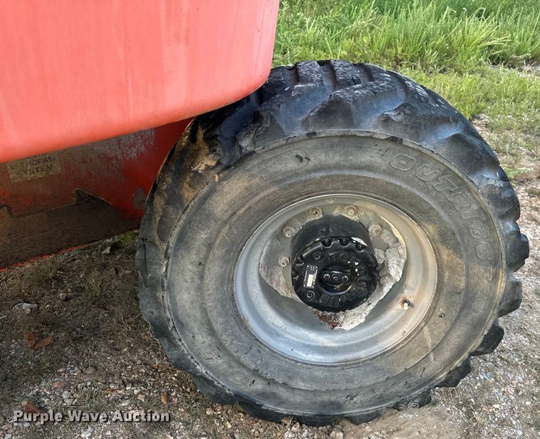 image for item EH7057 2002 JLG 450AJ SII boom lift