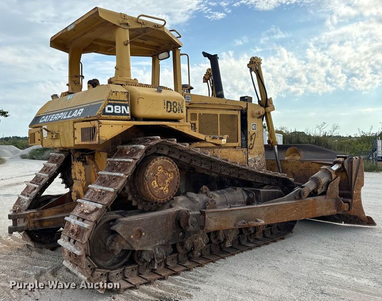 image for item EH7058 1989 Caterpillar D8N dozer