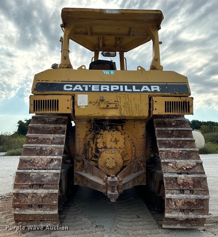 image for item EH7058 1989 Caterpillar D8N dozer