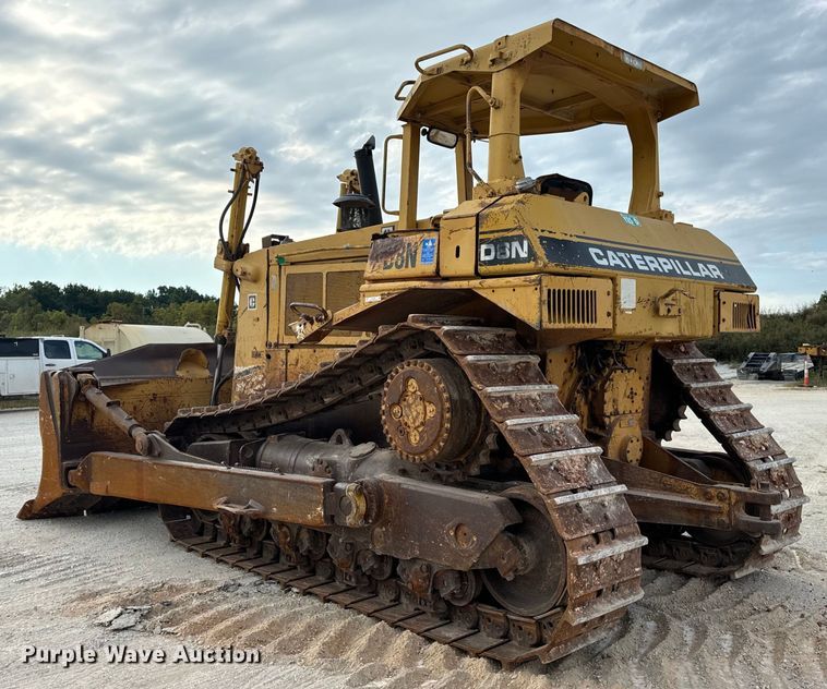 image for item EH7058 1989 Caterpillar D8N dozer