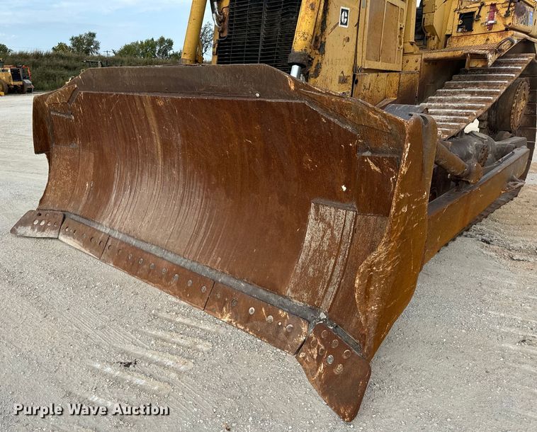 image for item EH7058 1989 Caterpillar D8N dozer