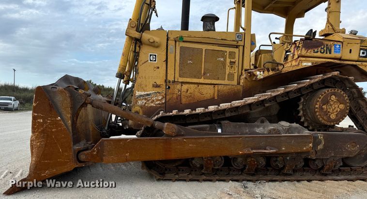 image for item EH7058 1989 Caterpillar D8N dozer