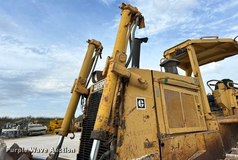 image for item EH7058 1989 Caterpillar D8N dozer