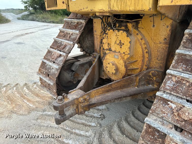 image for item EH7058 1989 Caterpillar D8N dozer