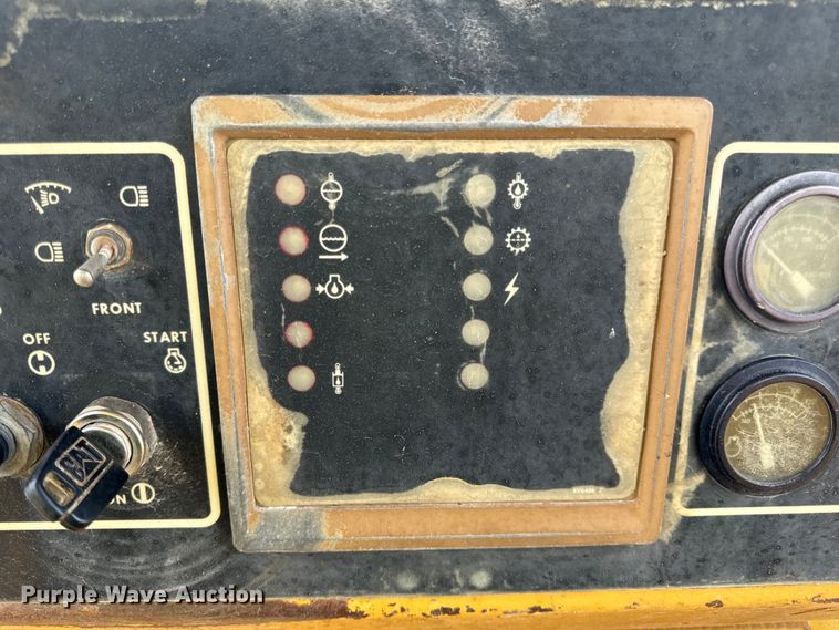 image for item EH7058 1989 Caterpillar D8N dozer