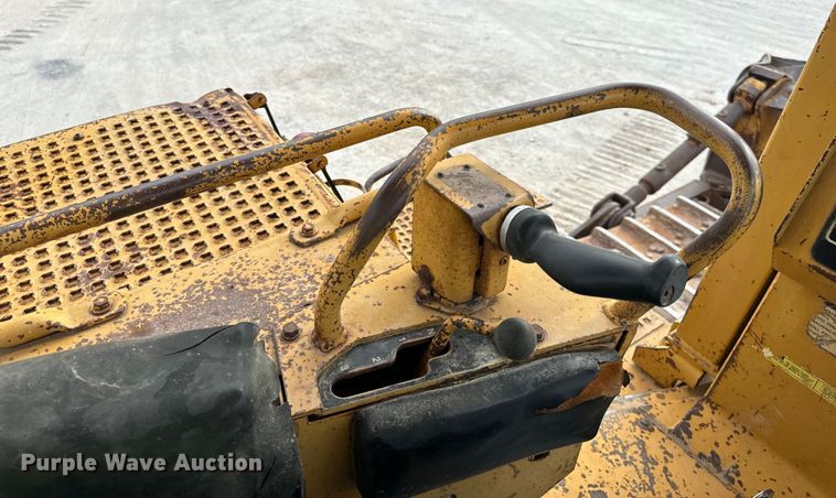 image for item EH7058 1989 Caterpillar D8N dozer