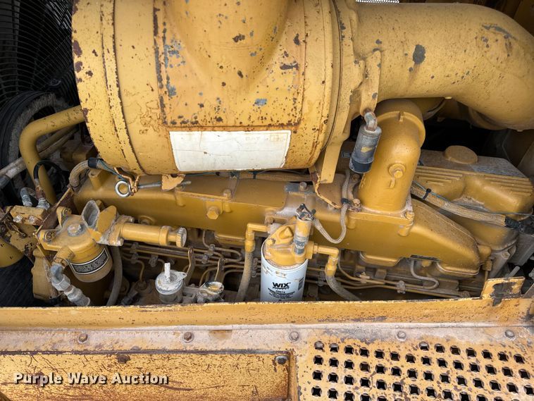 image for item EH7058 1989 Caterpillar D8N dozer