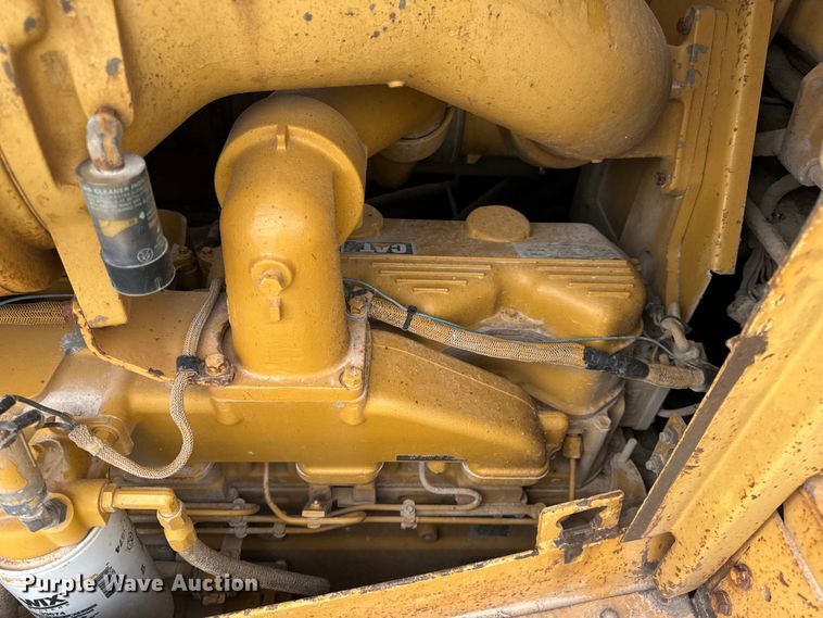 image for item EH7058 1989 Caterpillar D8N dozer