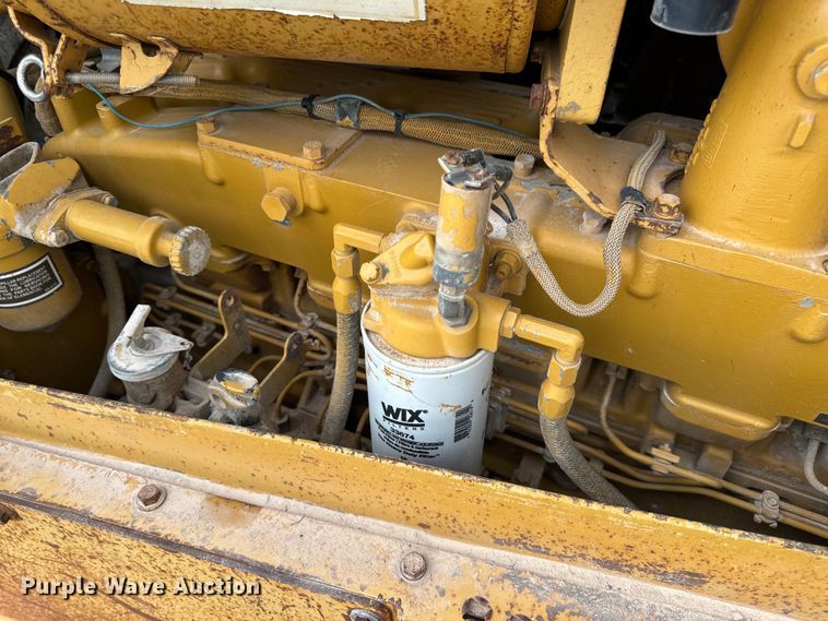 image for item EH7058 1989 Caterpillar D8N dozer