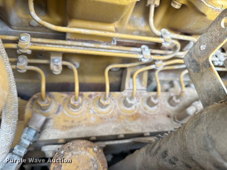 image for item EH7058 1989 Caterpillar D8N dozer