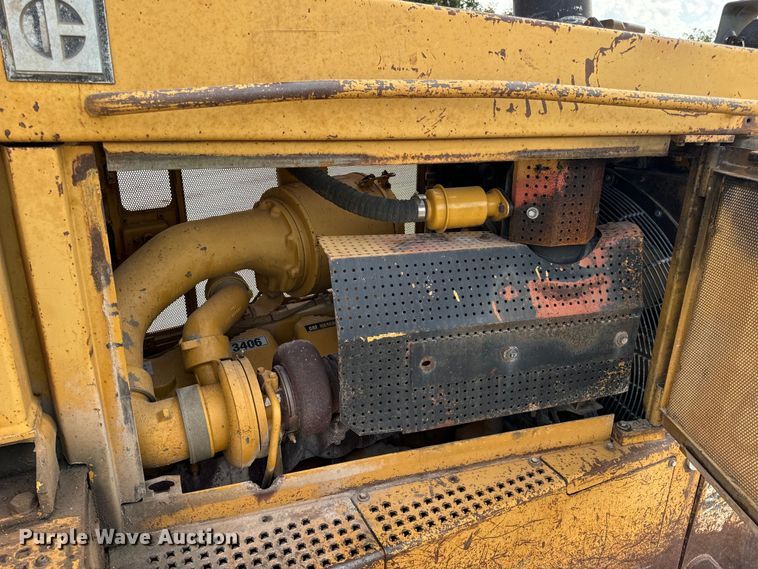 image for item EH7058 1989 Caterpillar D8N dozer