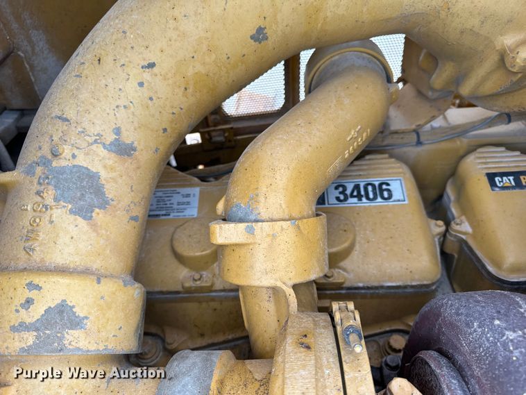 image for item EH7058 1989 Caterpillar D8N dozer