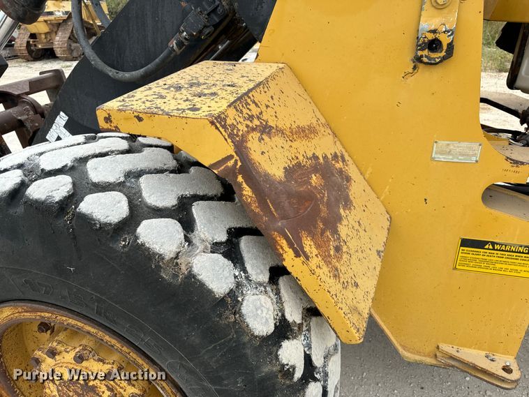 image for item EH7063 1989 Caterpillar IT28B wheel loader