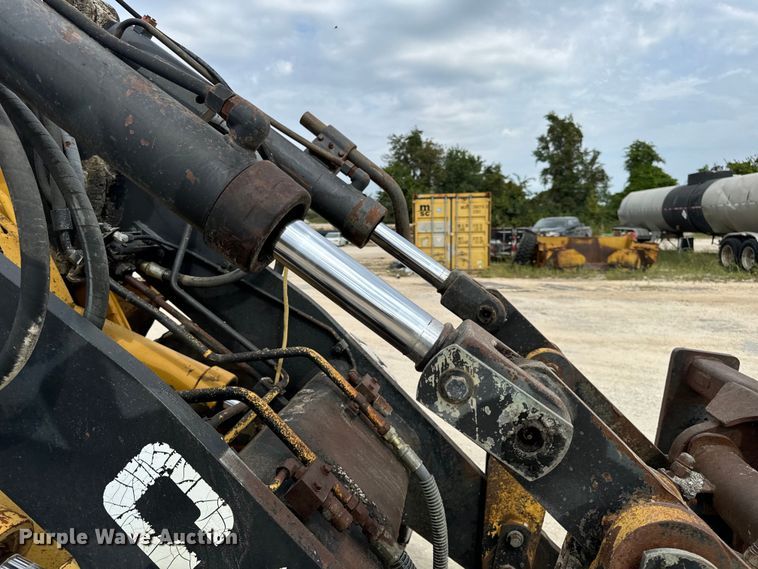 image for item EH7063 1989 Caterpillar IT28B wheel loader