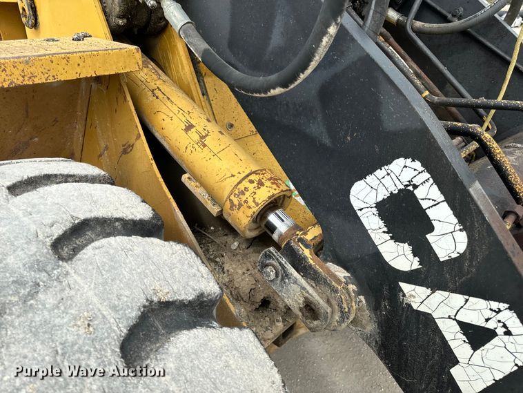 image for item EH7063 1989 Caterpillar IT28B wheel loader