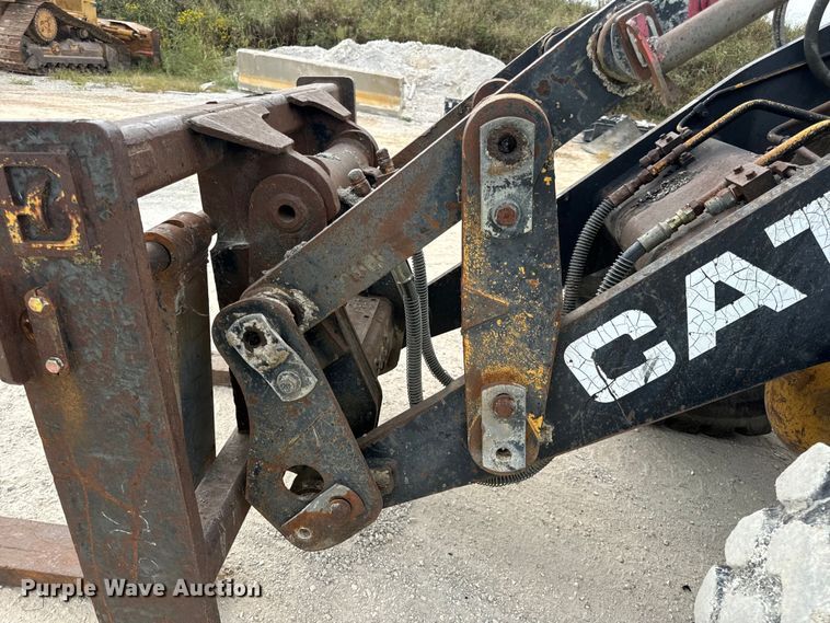 image for item EH7063 1989 Caterpillar IT28B wheel loader