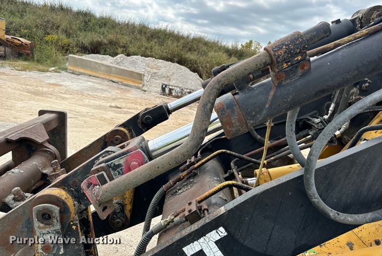 image for item EH7063 1989 Caterpillar IT28B wheel loader