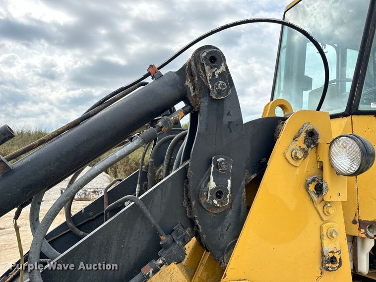 image for item EH7063 1989 Caterpillar IT28B wheel loader