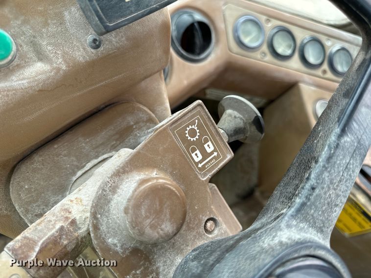 image for item EH7063 1989 Caterpillar IT28B wheel loader