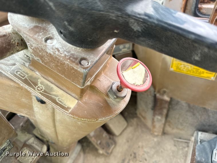 image for item EH7063 1989 Caterpillar IT28B wheel loader