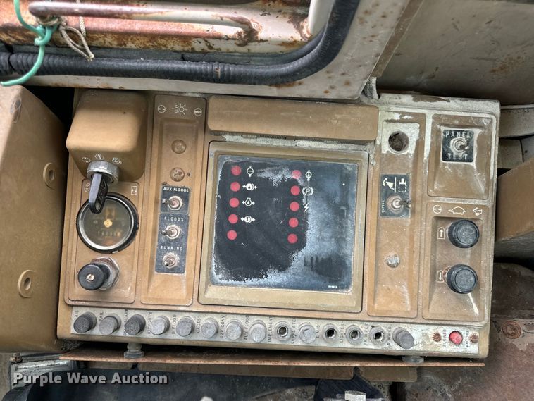 image for item EH7063 1989 Caterpillar IT28B wheel loader