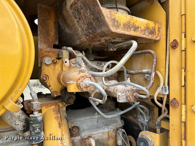 image for item EH7063 1989 Caterpillar IT28B wheel loader