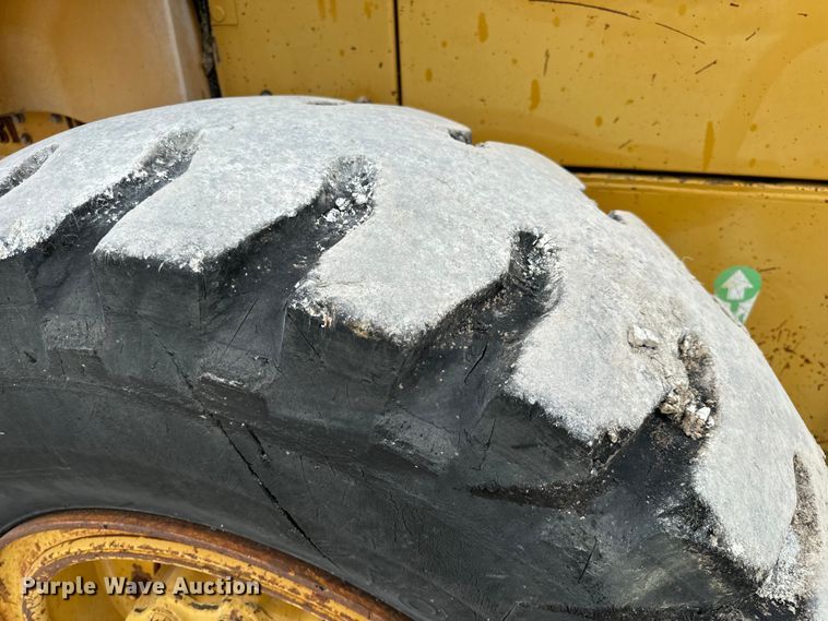 image for item EH7063 1989 Caterpillar IT28B wheel loader