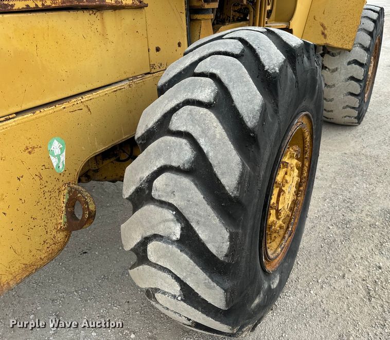 image for item EH7063 1989 Caterpillar IT28B wheel loader