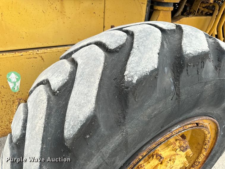 image for item EH7063 1989 Caterpillar IT28B wheel loader