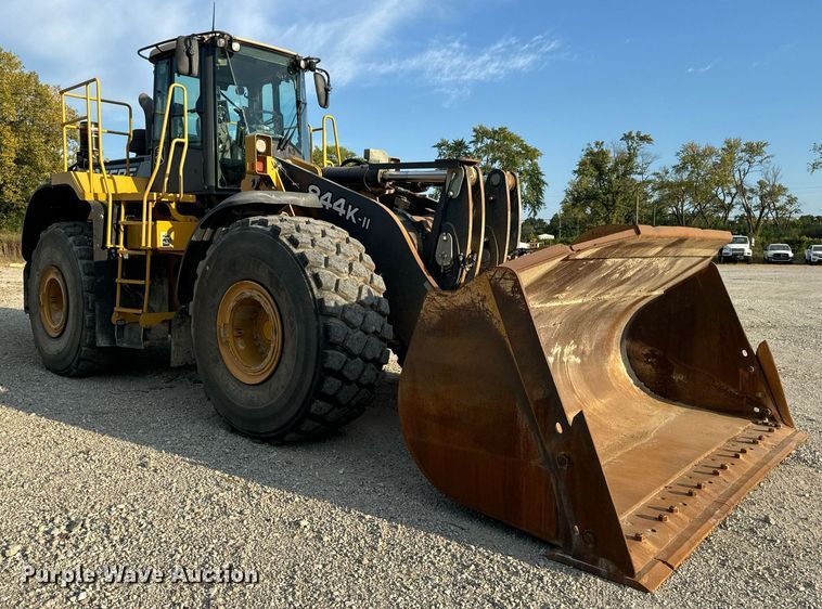 image for item EH7066 John Deere 844K-II wheel loader