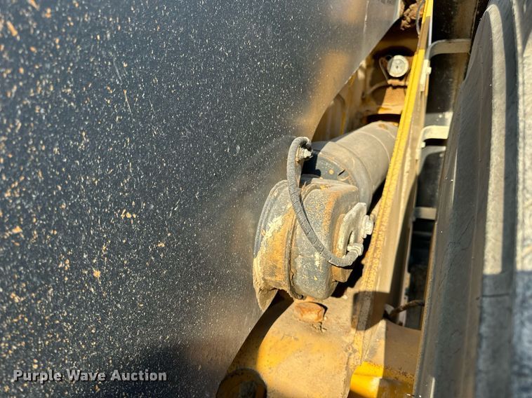 image for item EH7066 John Deere 844K-II wheel loader