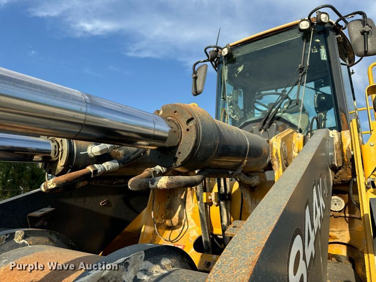 image for item EH7066 John Deere 844K-II wheel loader