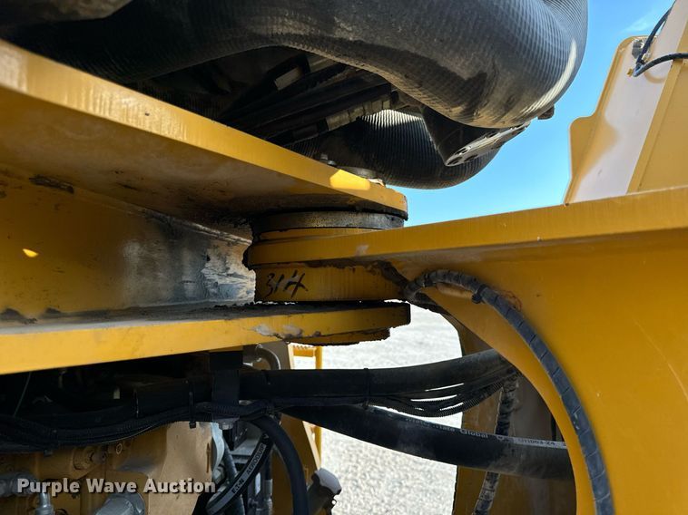 image for item EH7066 John Deere 844K-II wheel loader