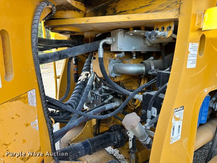 image for item EH7066 John Deere 844K-II wheel loader