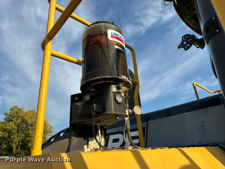 image for item EH7066 John Deere 844K-II wheel loader