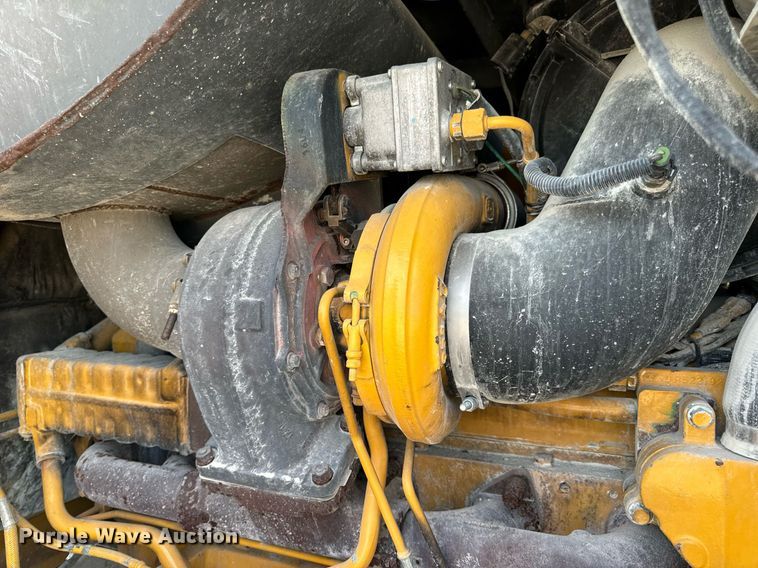 image for item EH7066 John Deere 844K-II wheel loader