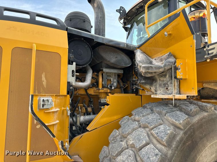 image for item EH7066 John Deere 844K-II wheel loader