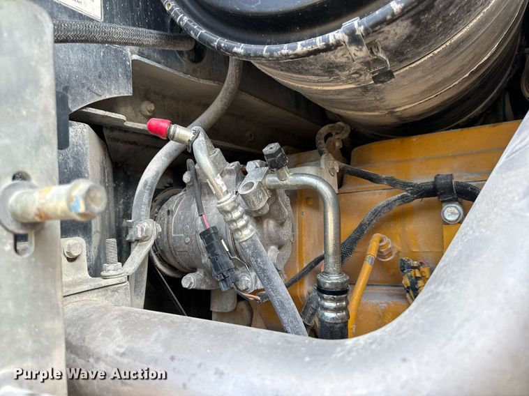 image for item EH7066 John Deere 844K-II wheel loader