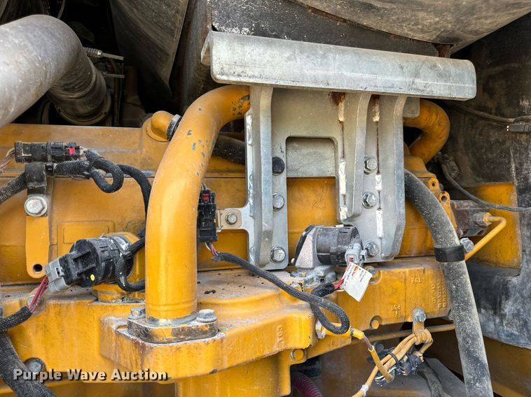 image for item EH7066 John Deere 844K-II wheel loader