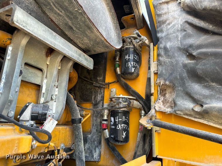 image for item EH7066 John Deere 844K-II wheel loader