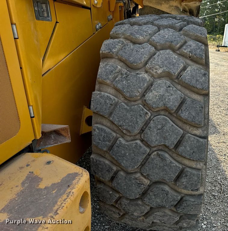 image for item EH7066 John Deere 844K-II wheel loader
