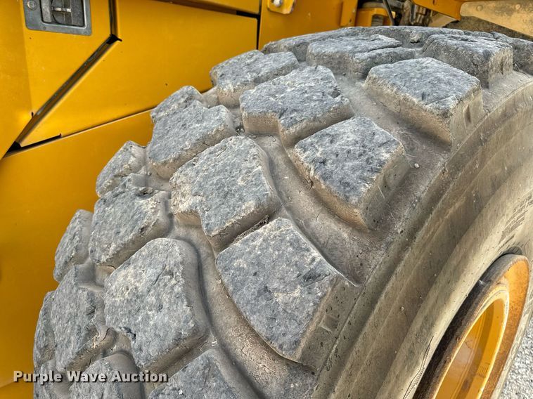 image for item EH7066 John Deere 844K-II wheel loader