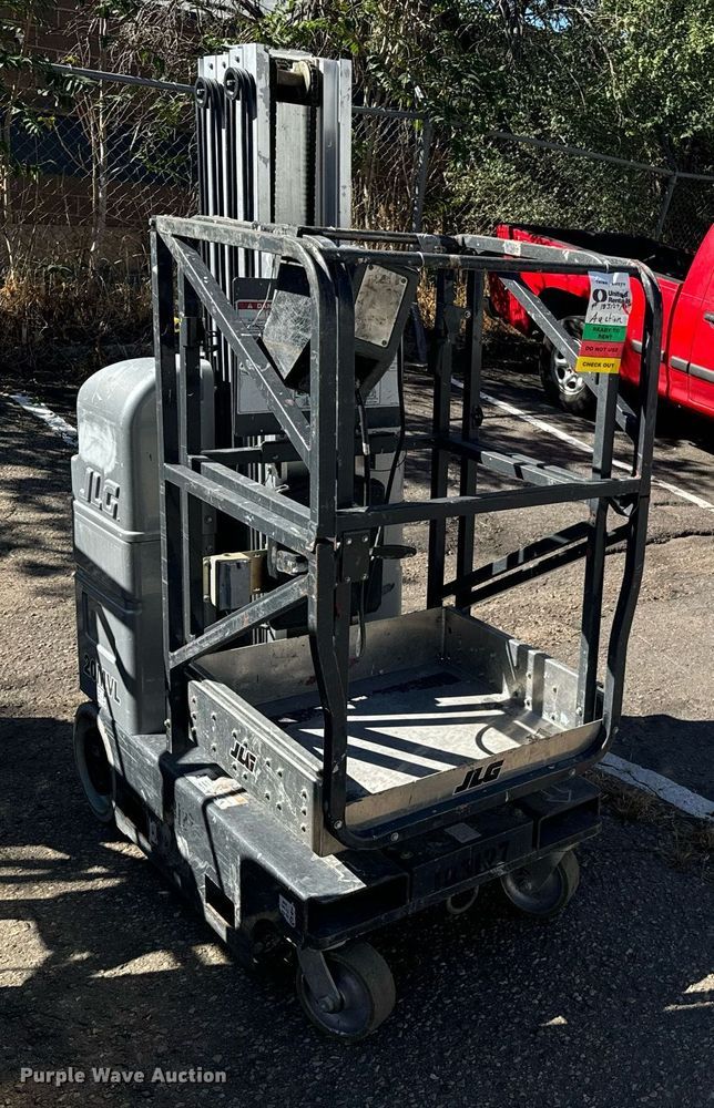 image for item EI4041 2017 JLG 20MVL vertical lift