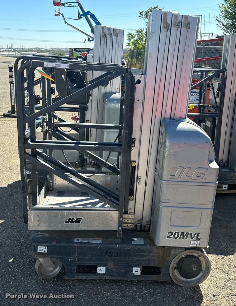 image for item EI4041 2017 JLG 20MVL vertical lift